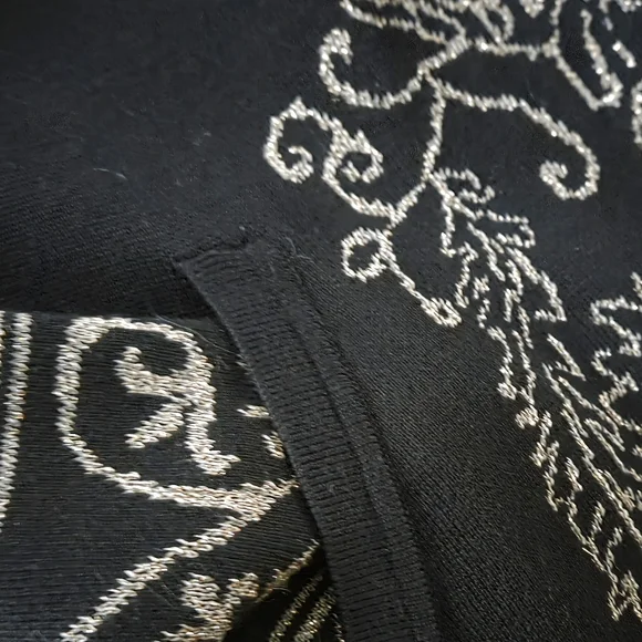 Chico's Black and Gold Beautiful Embroidered Cardigan Size 1 - Picture 3 of 7